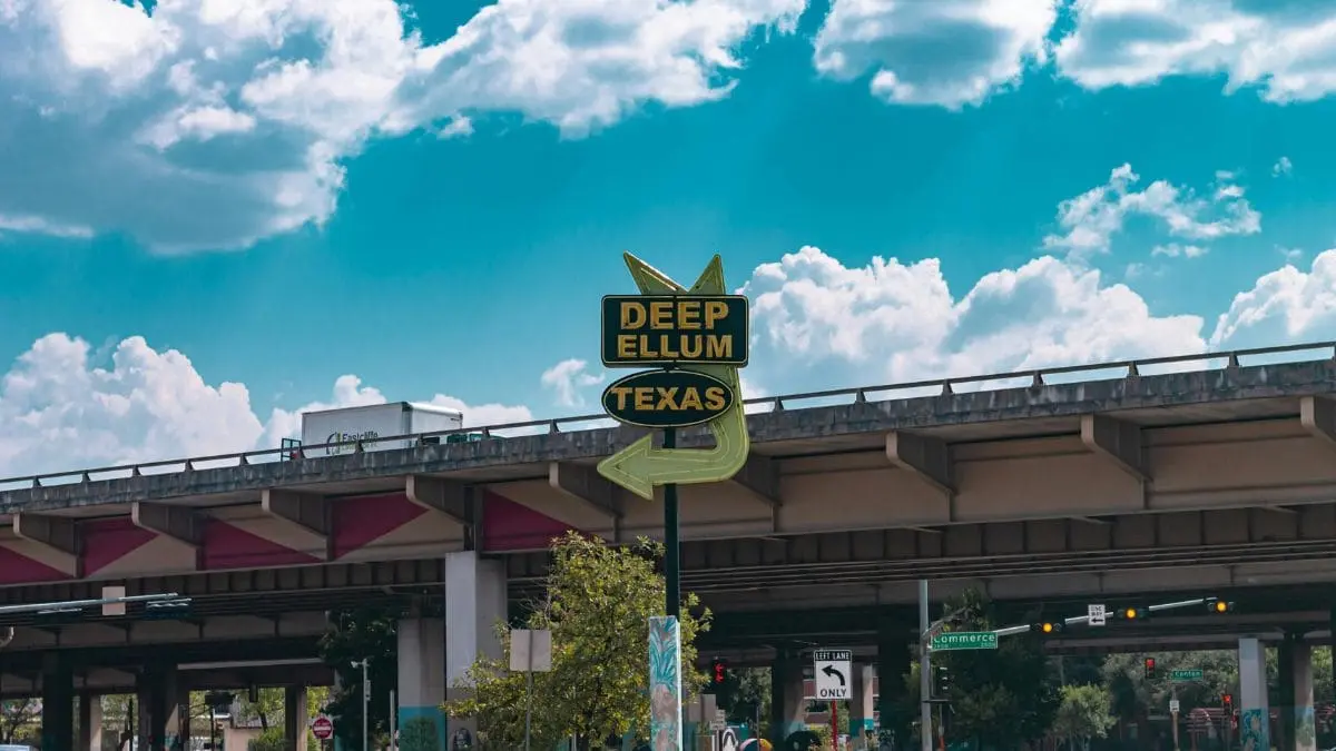 Fun Things to do in Dallas for Young Adults Deep Ellum