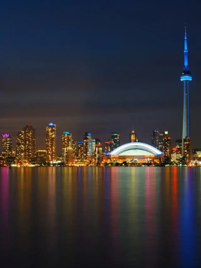 Find 7 Tourist Attractions in Toronto During Summer